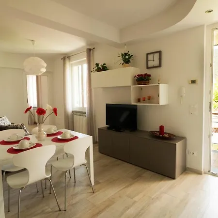 Casa Rosa Dei Venti Apartment