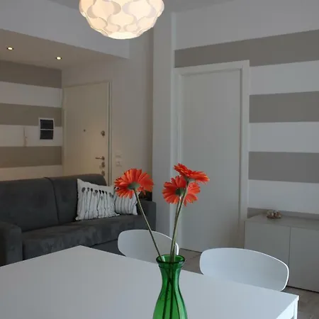 Casa Rosa Dei Venti Apartment *